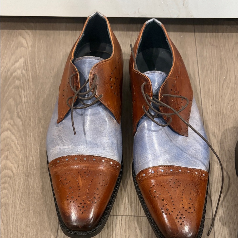 Elegant Leather Oxfords in Brown and Blue